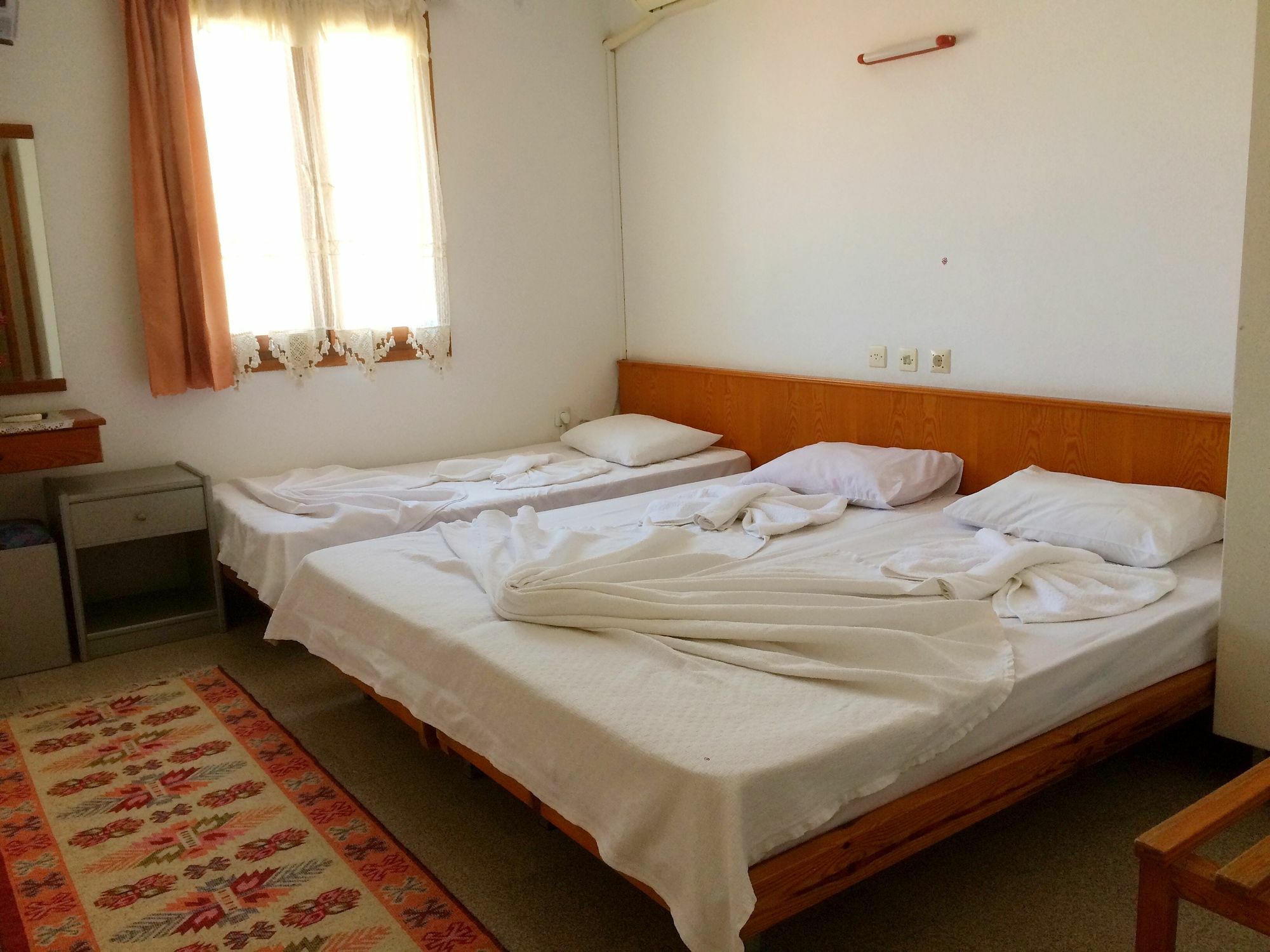 Parmis Rooms Çeşme Exteriér fotografie